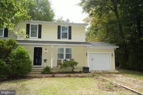 47881 Mary Lynn Dr, Lexington Park, MD 20653