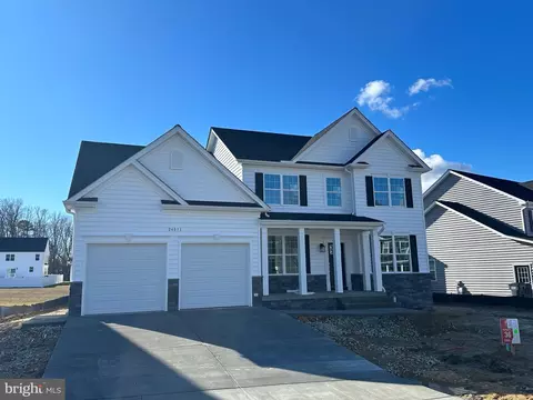 24031 Woodmore Dr, Hollywood, MD 20636