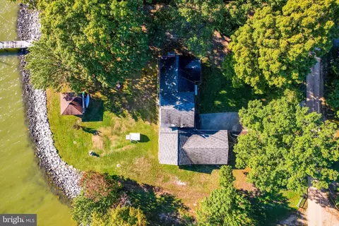 20438 Riverview Dr, Coltons Point, MD 20626 photo 18