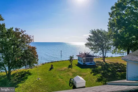 20438 Riverview Dr, Coltons Point, MD 20626 photo 3