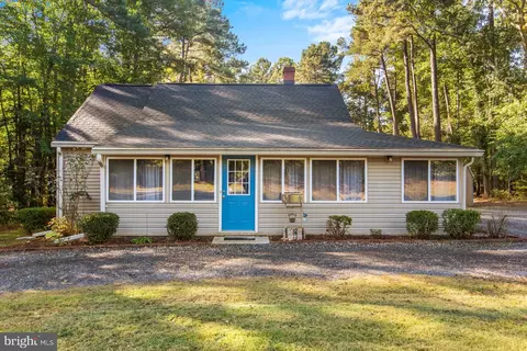 22717 Point Lookout Rd, Leonardtown, MD 20650 photo 2