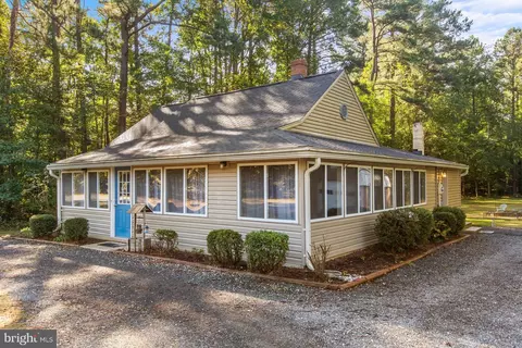 22717 Point Lookout Rd, Leonardtown, MD 20650 photo 3
