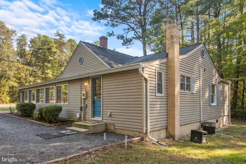 22717 Point Lookout Rd, Leonardtown, MD 20650 photo 4
