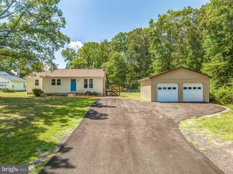 23745 Hicks Dr, Leonardtown, MD 20650