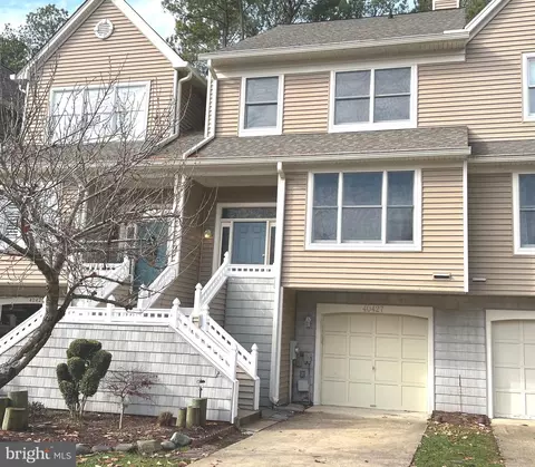 40427 Breton View Dr, Leonardtown, MD 20650
