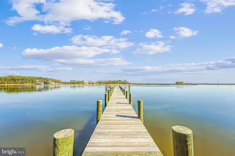 16212 Thomas Rd, Piney Point, MD 20674 photo 2