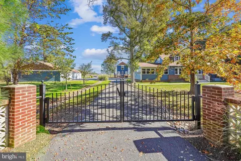 16212 Thomas Rd, Piney Point, MD 20674