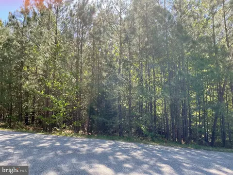 24050 Pappys Way, Hollywood, MD 20636