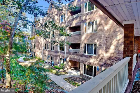 23140 Cobblestone Ln #207, California, MD 20619