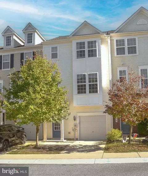 23204 Mountain Laurel Ln, California, MD 20619