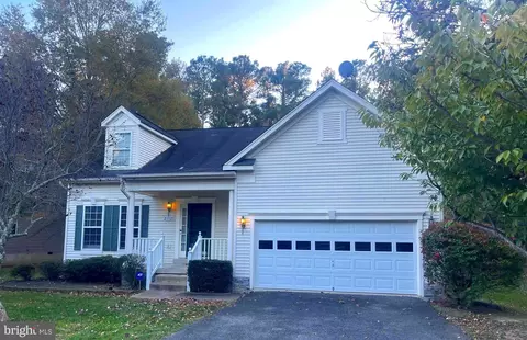 21525 Oxford Dr, Lexington Park, MD 20653