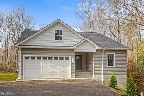 44479 Marymax Ln, Hollywood, MD 20636