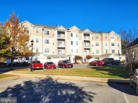 23570 F D R Blvd #208, California, MD 20619