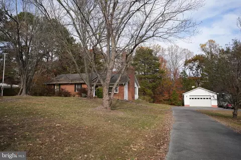 20812 Poplar Ridge Rd, Lexington Park, MD 20653