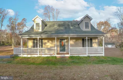 26190 Murphy Ln, Mechanicsville, MD 20659
