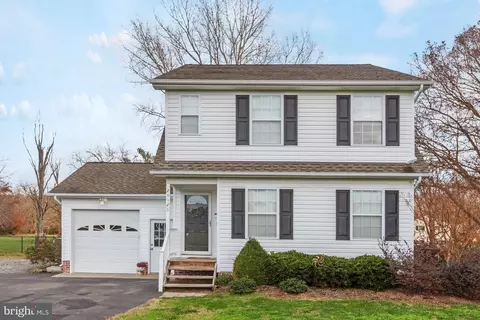 20426 Bowles Rd, Coltons Point, MD 20626 photo 2