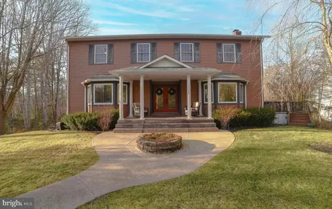44624 Rolling Oak Ln, California, MD 20619