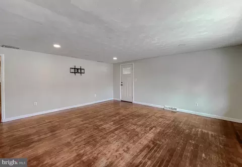 45395 Walnut St, Piney Point, MD 20674 photo 10