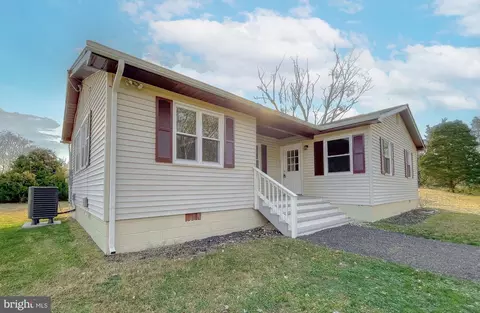 29884 Lee Rd, Mechanicsville, MD 20659
