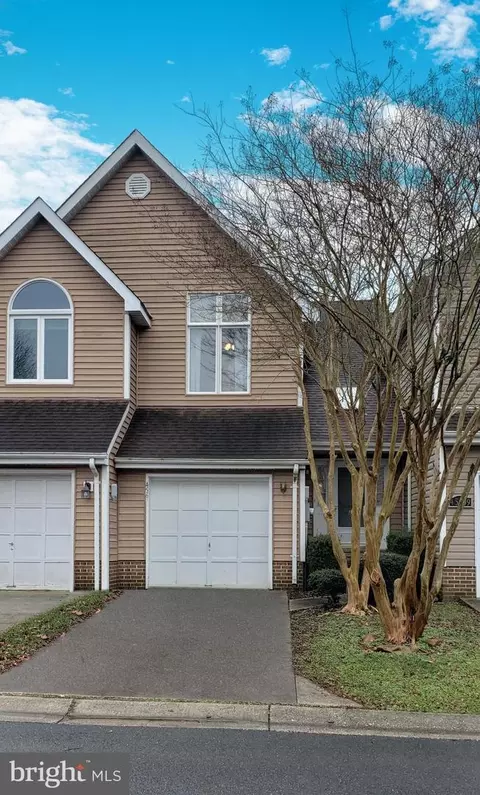 45611 Longfields Village Dr, Great Mills, MD 20634