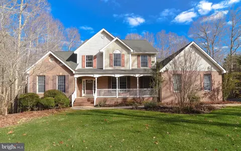 23806 Meredith Ct, Hollywood, MD 20636