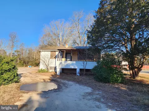 26495 Loveville Rd, Mechanicsville, MD 20659