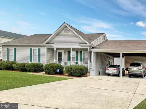21438 Hillary Ct, Lexington Park, MD 20653