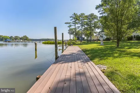 17497 River Dr, Piney Point, MD 20674 photo 5
