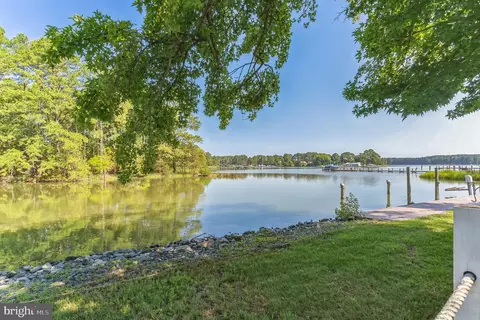 17497 River Dr, Piney Point, MD 20674 photo 3