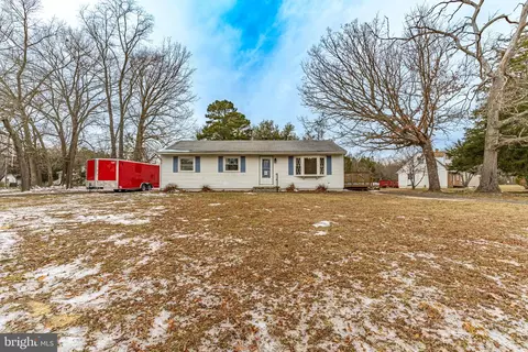26195 Independence Dr, Mechanicsville, MD 20659