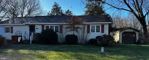 40347 Dockser Dr, Mechanicsville, MD 20659