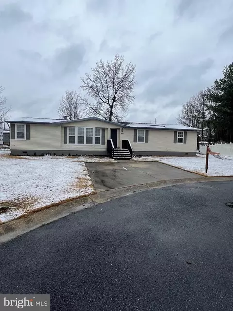 22385 Mellencamp Ct, California, MD 20619