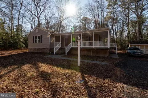 45819 Delegates Ct, Great Mills, MD 20634