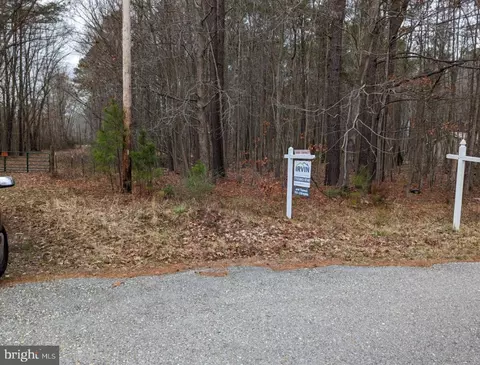 18361 Cherryfield Rd, Drayden, MD 20630