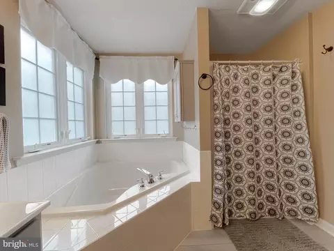 18760 Vernon Ct, Drayden, MD 20630 photo 82