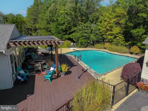 18760 Vernon Ct, Drayden, MD 20630 photo 11