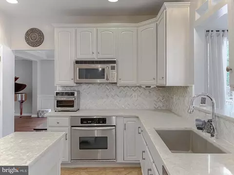 18760 Vernon Ct, Drayden, MD 20630 photo 46