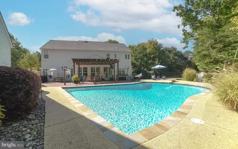 18760 Vernon Ct, Drayden, MD 20630 photo 12