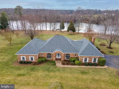 39031 Hodges Rd, Avenue, MD 20609