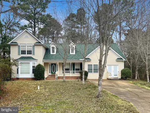 45100 Loblolly Ct, Tall Timbers, MD 20690