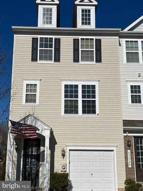 43522 Marguerite Way, California, MD 20619