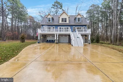 16288 Shipsview Way, Piney Point, MD 20674