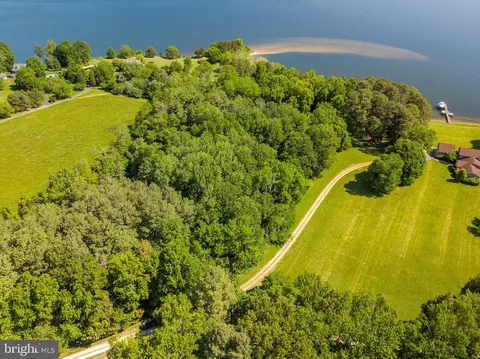 Heron Cove Lane, Drayden, MD 20630