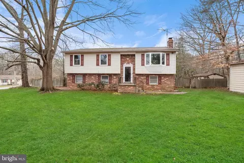 26845 Yowaiski Mill Rd, Mechanicsville, MD 20659