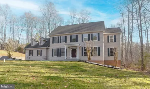 41970 Mcintosh Ct, Hollywood, MD 20636