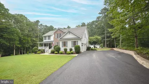 20746 Deer Wood Park Dr, Leonardtown, MD 20650