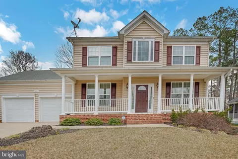 24418 Broad Creek Dr, Hollywood, MD 20636