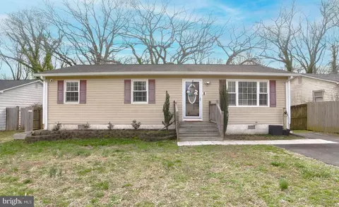 26416 Hillendale Rd, Hollywood, MD 20636