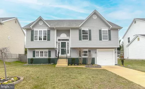 21514 Rominger Ct, Lexington Park, MD 20653
