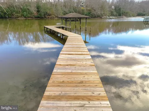 41845 Queens Landing Rd, Mechanicsville, MD 20659